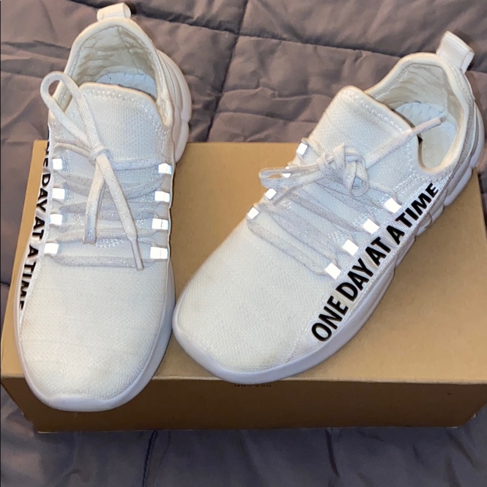 Women’s KOAJ sneakers